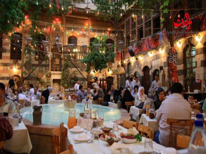 محافظة دمشق تصدر أسعار جديدة لخدمات المقاهي والمنتزهات
