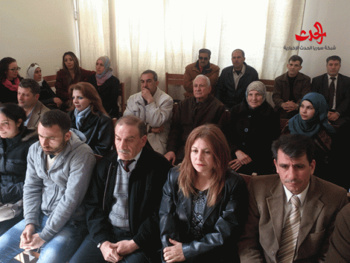       نقابة المعلمين تكرم ذوي المعلمين الشهداء في الإتحاد النسائي بحمص