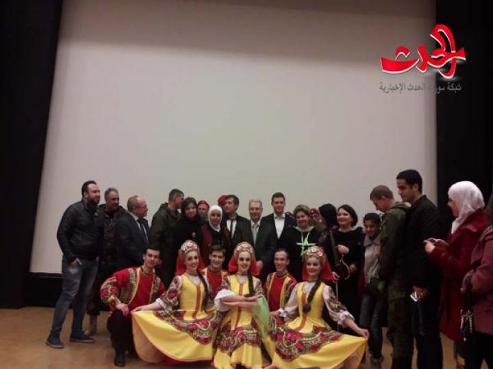 تحية من الأصدقاء الروس .. عمل غنائي راقص على مسرح دار الثقافة في حمص 