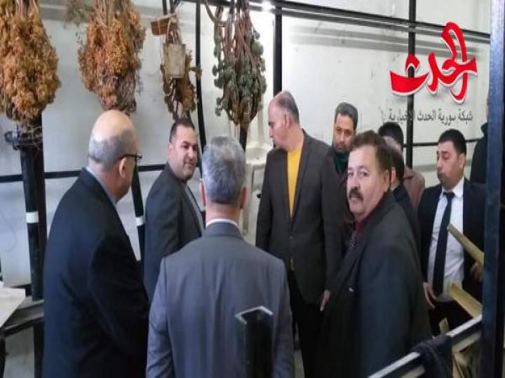 وزير الاتصالات المهندس اياد الخطيب في زيارة ميدانية الى معضمية_الشام للأطلاع على سير العمل