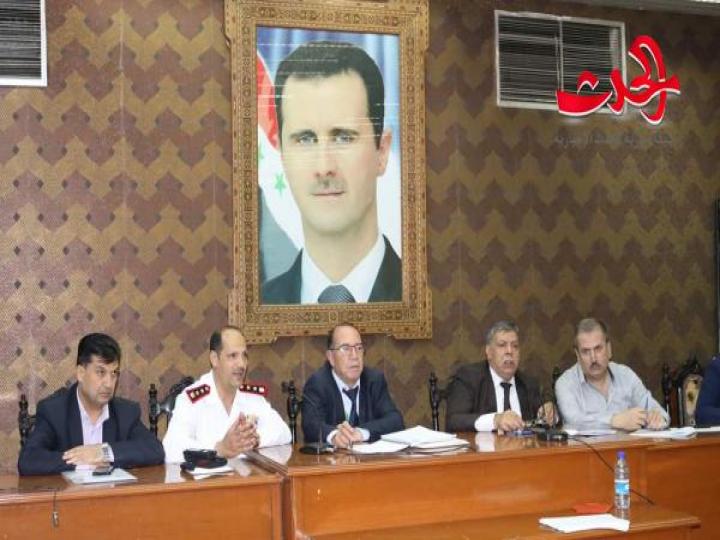 مجلس محافظة ريف دمشق ينهي أعمال دورته العادية الثالثة بمناقشة قطاعات الموارد المائية والصحة والإطفاء والمحروقات