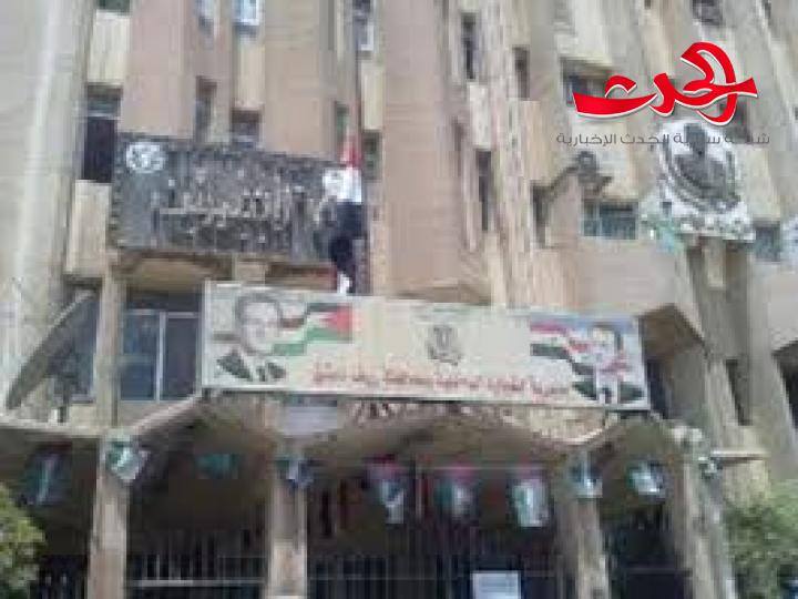 تموين ريف دمشق يضبط مواد فاسدة في 4 محلات تجارية 