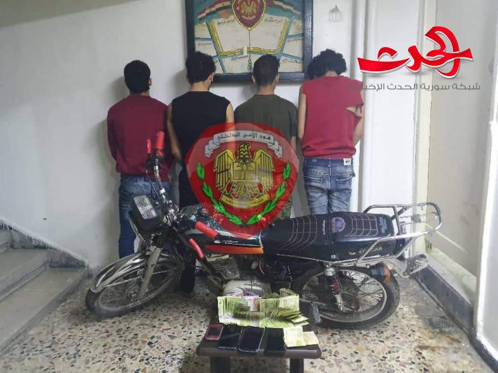 القبض على متزعم عصابة أشرار وثلاثة من أفرادها قاموا بسرقة مبالغ مالية بالملايين في دمشق