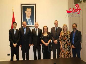 وزير السياحة يلتقي الوفود الإعلامية العربية والأجنبية المشاركة في معرض دمشق الدولي 