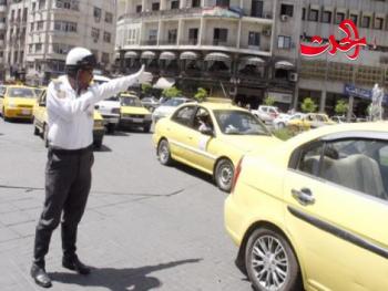 محافظ دمشق :تشكيل  لجنة لاستطلاع رأي المواطنين حول أجرة التكسي وتعاون شرطة المرور
