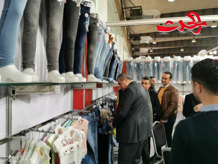 الوزير النداف يزور معرض صنع في سورية التخصصي ربيع وصيف ٢٠٢٠ للالبسة 