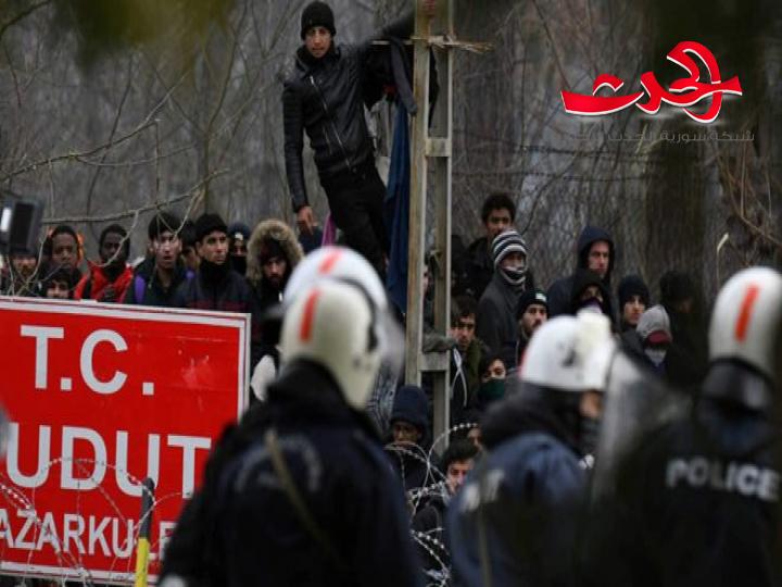 النظام التركي يجبر اللاجئين على عبور حدود اليونان