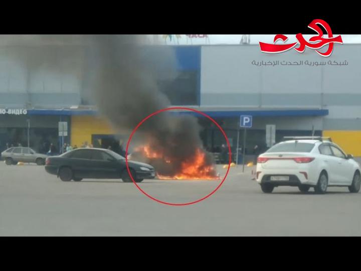 بالفيديو.. بطل عالمي ينقذ طفلين من سيارة تحترق