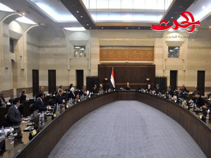 مجلس الوزراء يشدد على المتابعة اليومية لقضايا المواطنين وتأمين المواد الاساسية عبر السورية للتجارة