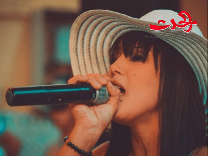 الحكم بالسجن والغرامة المالية على المغنية الجزائرية التي انتقدت العناية الطبية ضد كورونا