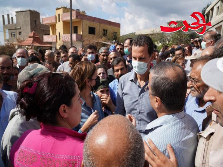 الرئيس الأسد يستمع من أهالي بلدة مشتى الحلو عن حجم الأضرار التي لحقت بهم وبأراضيهم بفعل الحرائق