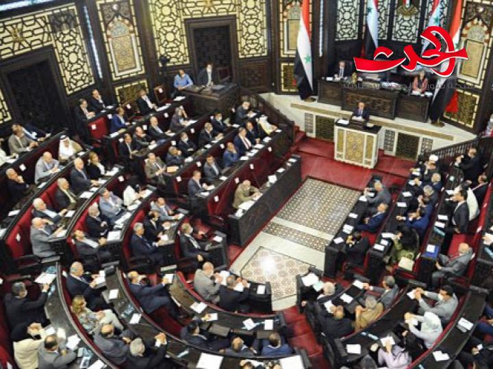 الوزير عبد اللطيف أمام مجلس الشعب: تنفيذ 70 بالمئة من الخطة الإنشائية لشركات الأشغال العامة