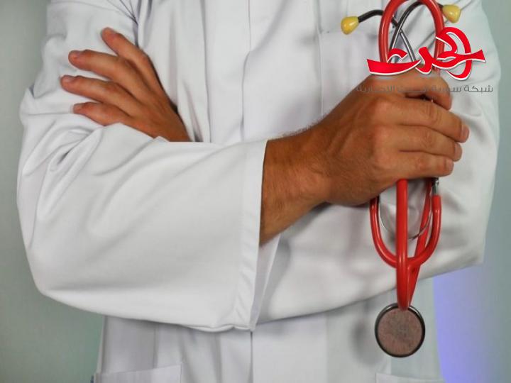 رئيس فرع نقابة الأطباء بدمشق: رفع تسعيرة الأطباء في ملعب وزير الصحة الجديد
