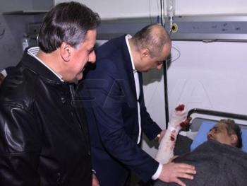 وزير الإعلام اطمأن على حالة الإعلاميين الذين تعرضوا للإصابة بريف حلب الجنوبي الغربي