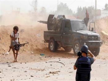 الاتحاد الاوروبي يوافق على إطلاق مهمة بحرية لمنع وصول الاسلحة الى ليبيا