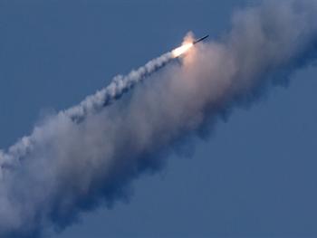  روسيا تطلق صاروخ كروز أسرع من الصوت 