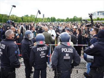 الشرطة تفض تجمعا قبل مباراة بايرن ميونخ ويونيون برلين