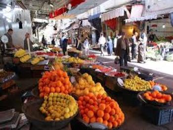 لجنة لتسعير الخضار والفوتاكه بشكل يومي في سوق الهال.. سكرية: لا مبرر لارتفاع الفواكه واللحوم