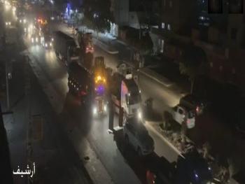 الاحتلال الامريكي يعزز نقاطه الغير شرعية في الجزيرة السورية ويدخل 40 شاحنة محملة بمواد لوجستية