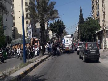 شاحنات تحمل مساعدات أممية لسورية تتعرض لإشكالات في لبنان.. والجمارك اللبنانية توضح