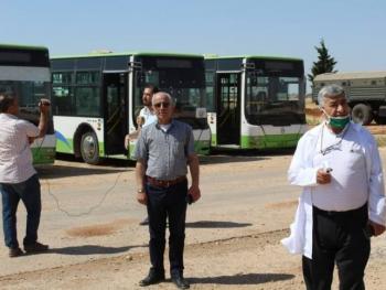 الارهابيون يمنعون مرور باص لطلاب من ادلب إلى حماة