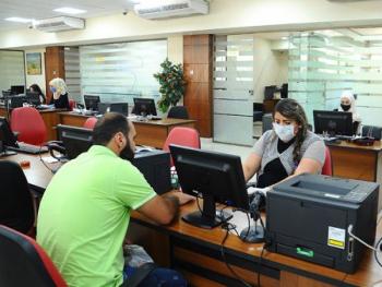 مركز خدمة المواطن في كلية الآداب بجامعة دمشق.. خدمات سريعة لأكثر من مئة ألف طالب