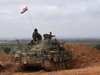 الجيش السوري يواصل تعزيز قواته في عين عيسى