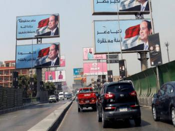 غضب شعبي في مصر بسبب فرض رسوم على أجهزة الكاسيت في السيارة