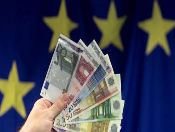 توقعات بارتفاع عالمي في سعر اليورو