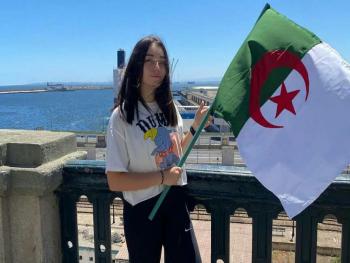 إيناس عبدلي تحتفل بعيد استقلال الجزائر 
