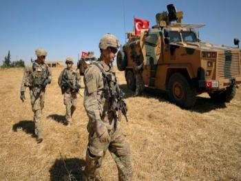 إصابة مدني باستهداف الاحتلال التركي لـ«M4» في ريف الرقة الشمالي