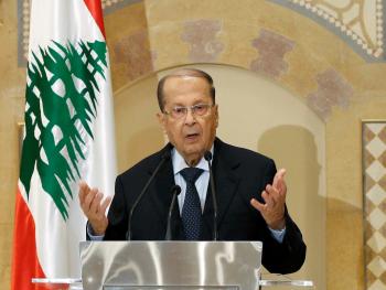 الرىيس اللبناني يتعهد للبنانيين بكشف حقيقة ما حدث في المرفأ