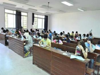 1300 طالبا تقدموا لامتحانات السنة التحضيرية للكليات الطبية بجامعة البعث