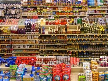 مهنا: منتجات القطاع العام الغذائي تباع بربح لا يتعدى 2 بالمئة وفي الزيوت 1 بالمئة