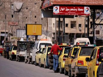 أزمة البنزين مستمرة في حلب وتخفيض عدد إرسالياته هو السبب