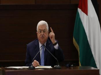 عباس يلتقي السفير الفلسطيني لدى البحرين