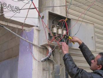 كهرباء ريف دمشق يسرقها التجار والصناعيين