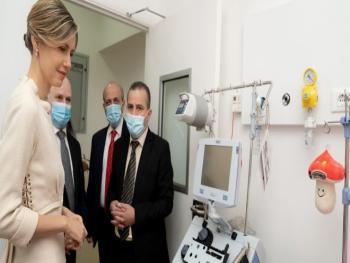 السيدة أسماء الأسد تزور أول مركز لزرع الخلايا الجذعية الدموية والمعالجة الخلوية للأطفال