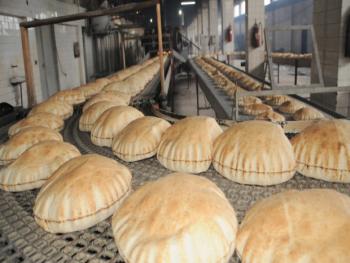 في اللاذقية وطرطوس وحماة اختفت حالات الاتجار للخبز  والمرتجع صفر