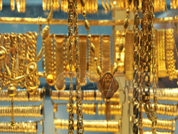 الذهب يرتفع 3 آلاف ليرة في السوق المحلية مسجلاً 163 ألف ليرة