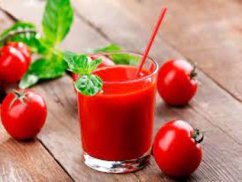 ماهي فوائد تناول عصير الطماطم يومياً..؟