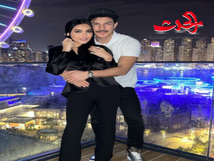 صورة رومانسية تجمع باسل خياط مع زوجته