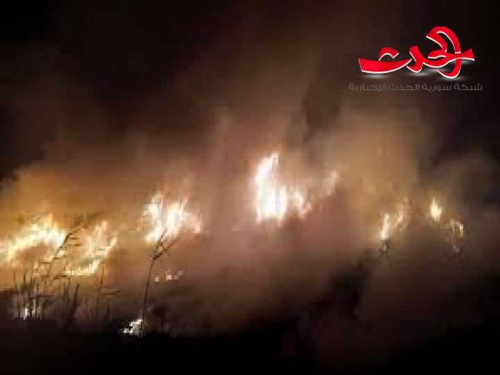 إخماد حريق لمخلفات مشتقات نفطية في ريف حمص