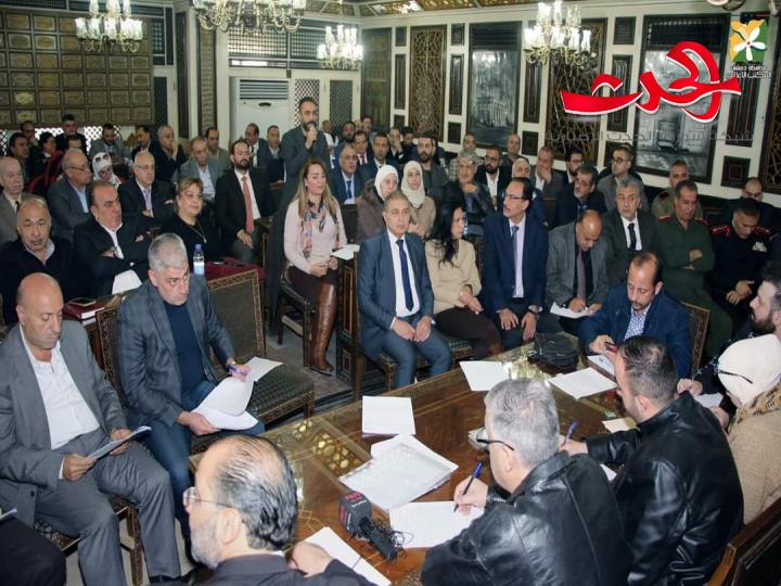 مجلس محافظة دمشق... العدالة في التقنين الكهربائي وضبط عمل سيارات الأجرة (التكاسي) 