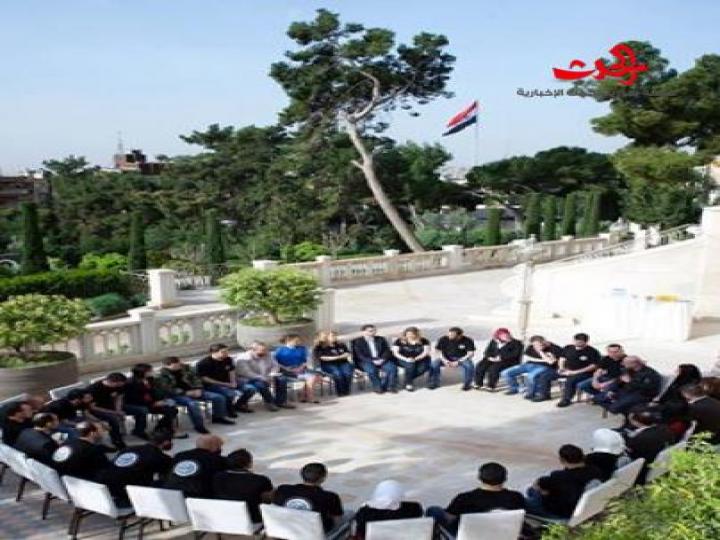 بالصور سيدة الياسمين تستقبل مدراء الصفحات الافتراضية