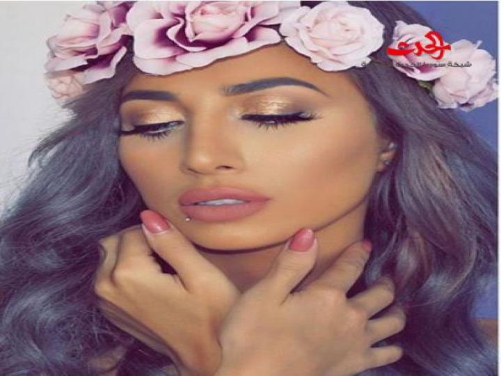 بالصور أول عارضة أزياء سعودية