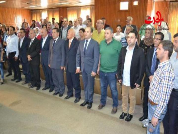 تضامنا مع المنارالتي لا تنطفئ وقفة في دمشق