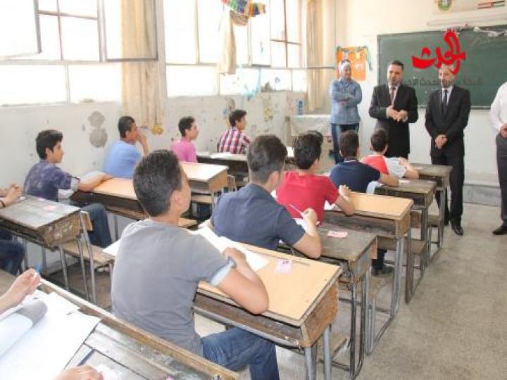 يالصور وزير التربية يطلع على واقع امتحانات شهادة التعليم الأساسي في دمشق