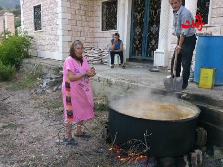 سلق الحنطة من تقاليد قرية قلاطية في وادي النصارى بحمص 