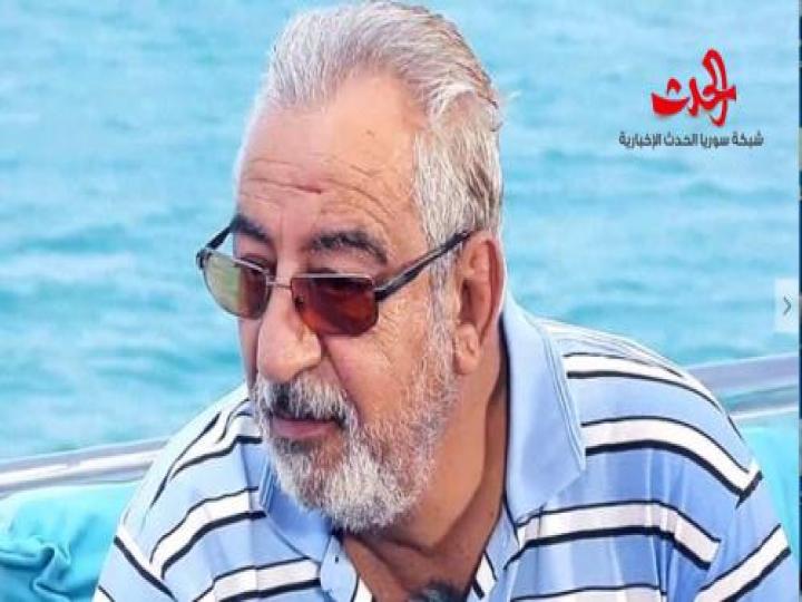 بالصور ...أحمد راتب بملابس داخلية في شوراع الاسكندرية!!